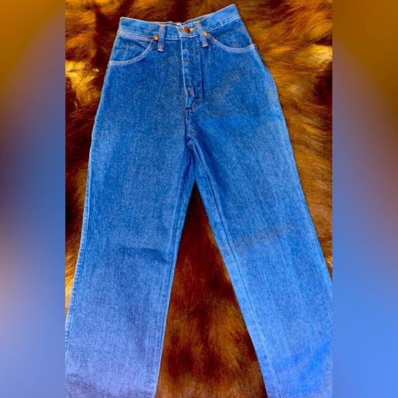 Womens WRANGLERS, cowboy cut, size 1/2x34 - Picture 5 of 5